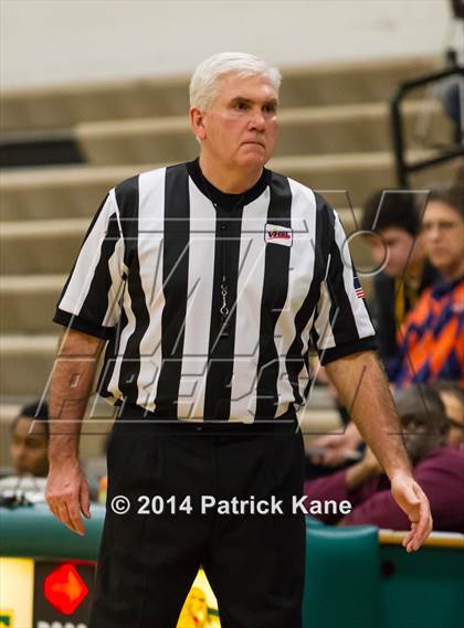 Thumbnail 3 in Jefferson vs Mountain View (Joe Cascio Holiday Classic) photogallery.