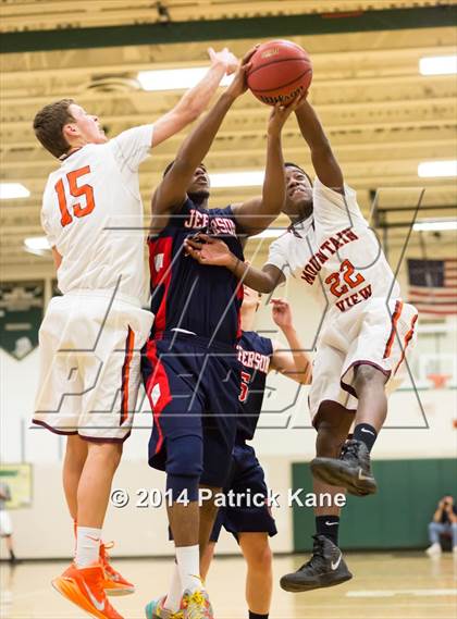 Thumbnail 1 in Jefferson vs Mountain View (Joe Cascio Holiday Classic) photogallery.