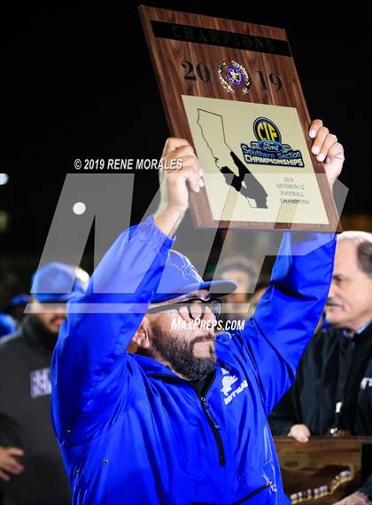 Thumbnail 3 in Serra @ El Monte (CIF SoCal 5-AA Regional Final) photogallery.