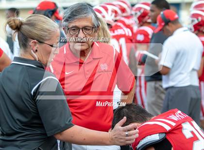 Thumbnail 1 in Mater Dei vs. Bishop Amat photogallery.