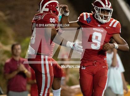 Thumbnail 3 in Mater Dei vs. Bishop Amat photogallery.