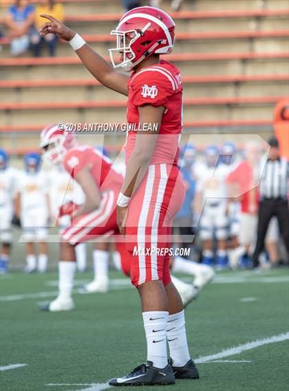 Thumbnail 1 in Mater Dei vs. Bishop Amat photogallery.