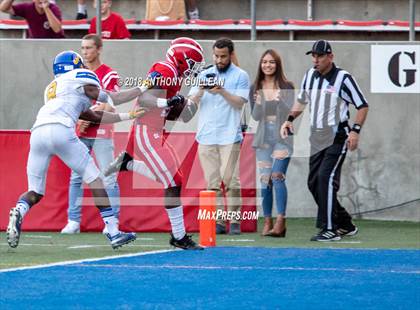 Thumbnail 1 in Mater Dei vs. Bishop Amat photogallery.