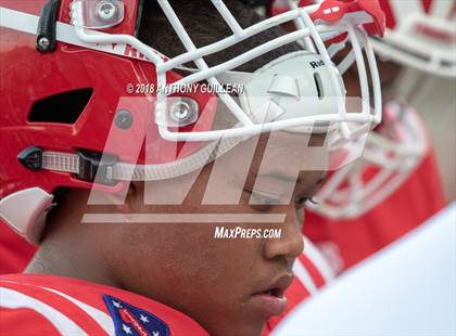 Thumbnail 2 in Mater Dei vs. Bishop Amat photogallery.