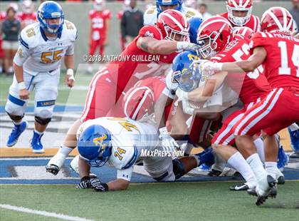 Thumbnail 3 in Mater Dei vs. Bishop Amat photogallery.