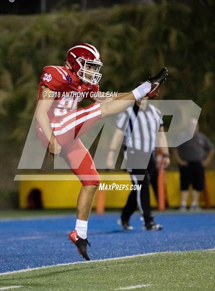 Thumbnail 3 in Mater Dei vs. Bishop Amat photogallery.