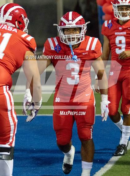 Thumbnail 3 in Mater Dei vs. Bishop Amat photogallery.