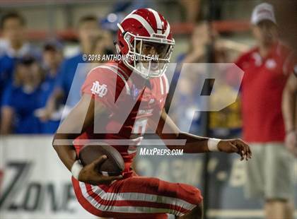 Thumbnail 1 in Mater Dei vs. Bishop Amat photogallery.