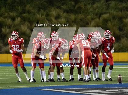 Thumbnail 1 in Mater Dei vs. Bishop Amat photogallery.