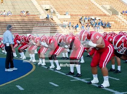 Thumbnail 3 in Mater Dei vs. Bishop Amat photogallery.