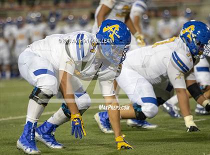 Thumbnail 1 in Mater Dei vs. Bishop Amat photogallery.
