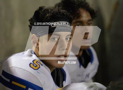 Thumbnail 3 in Mater Dei vs. Bishop Amat photogallery.