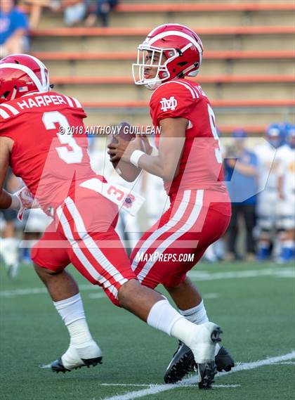 Thumbnail 3 in Mater Dei vs. Bishop Amat photogallery.
