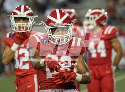 Thumbnail 3 in Mater Dei vs. Bishop Amat photogallery.