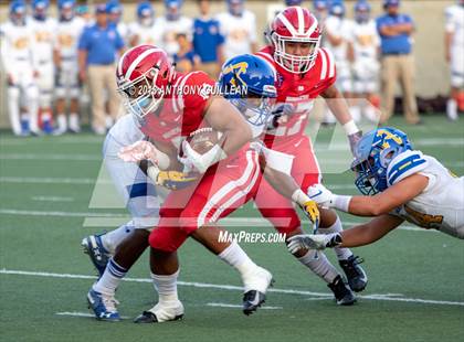 Thumbnail 2 in Mater Dei vs. Bishop Amat photogallery.