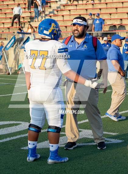 Thumbnail 2 in Mater Dei vs. Bishop Amat photogallery.