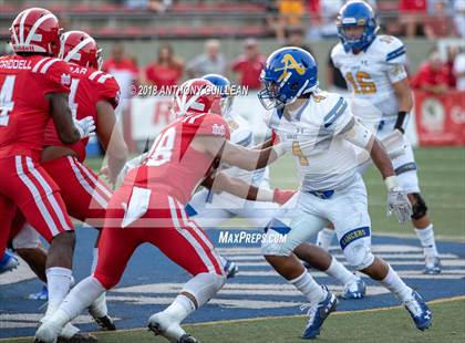 Thumbnail 2 in Mater Dei vs. Bishop Amat photogallery.