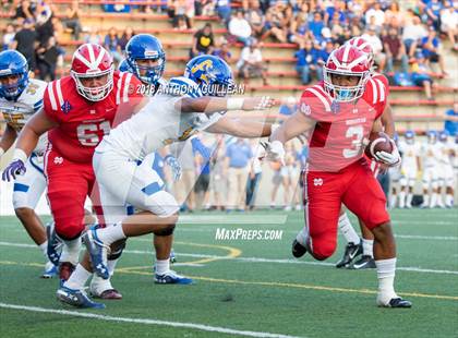 Thumbnail 1 in Mater Dei vs. Bishop Amat photogallery.