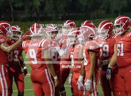 Thumbnail 3 in Mater Dei vs. Bishop Amat photogallery.