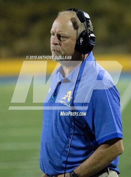Thumbnail 2 in Mater Dei vs. Bishop Amat photogallery.