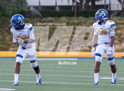 Thumbnail 1 in Mater Dei vs. Bishop Amat photogallery.