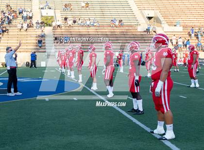 Thumbnail 2 in Mater Dei vs. Bishop Amat photogallery.