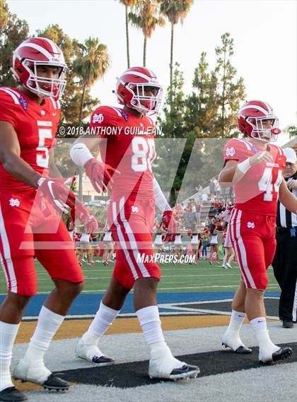Thumbnail 2 in Mater Dei vs. Bishop Amat photogallery.