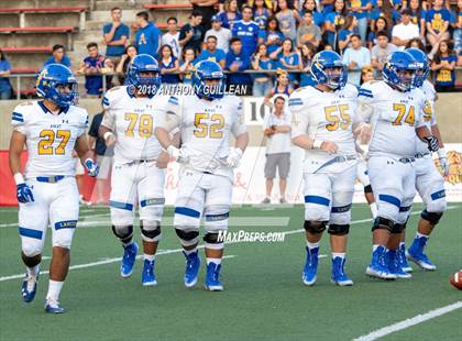 Thumbnail 3 in Mater Dei vs. Bishop Amat photogallery.