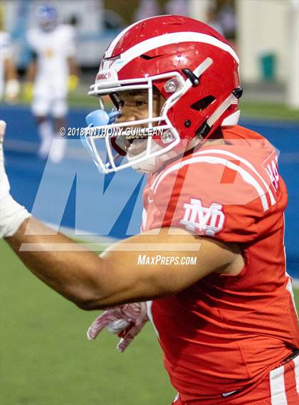 Thumbnail 2 in Mater Dei vs. Bishop Amat photogallery.
