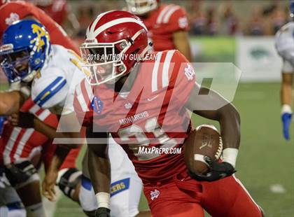 Thumbnail 2 in Mater Dei vs. Bishop Amat photogallery.