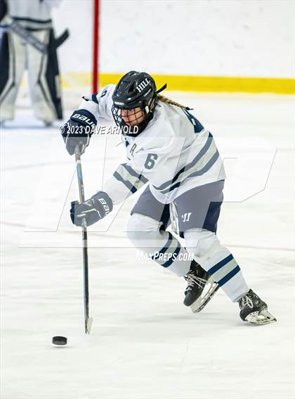 Thumbnail 2 in Vermont Academy vs. Hill School (Exeter Invitational) photogallery.