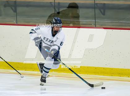 Thumbnail 1 in Vermont Academy vs. Hill School (Exeter Invitational) photogallery.