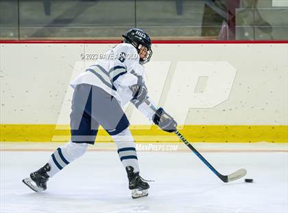 Thumbnail 2 in Vermont Academy vs. Hill School (Exeter Invitational) photogallery.