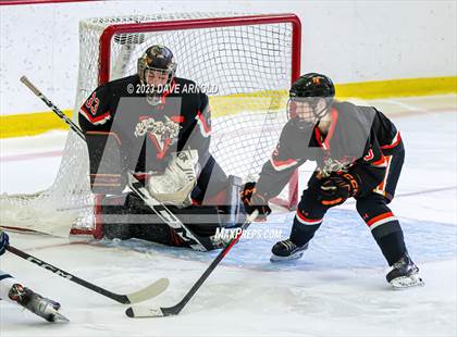 Thumbnail 1 in Vermont Academy vs. Hill School (Exeter Invitational) photogallery.