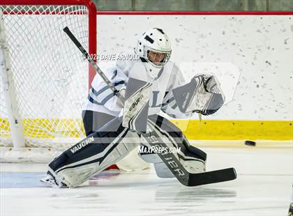 Thumbnail 2 in Vermont Academy vs. Hill School (Exeter Invitational) photogallery.