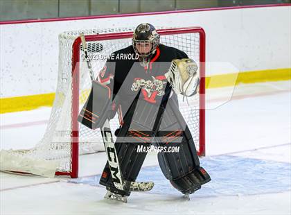 Thumbnail 1 in Vermont Academy vs. Hill School (Exeter Invitational) photogallery.