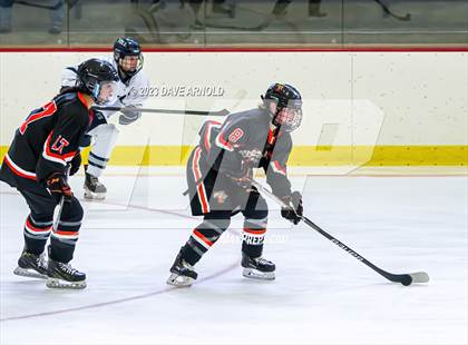 Thumbnail 2 in Vermont Academy vs. Hill School (Exeter Invitational) photogallery.