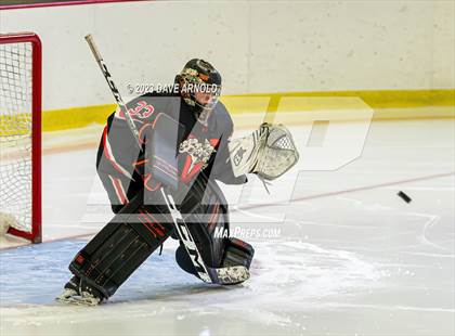 Thumbnail 3 in Vermont Academy vs. Hill School (Exeter Invitational) photogallery.