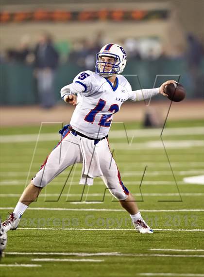 Thumbnail 3 in St. Ignatius vs. Granite Bay (CIF NorCal Regional D1 Final) photogallery.