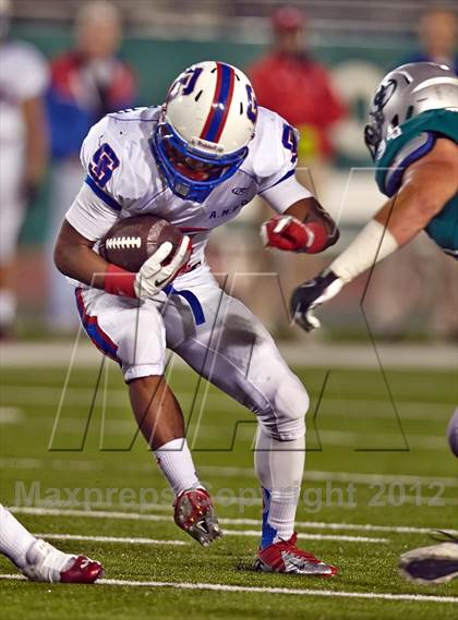 Thumbnail 2 in St. Ignatius vs. Granite Bay (CIF NorCal Regional D1 Final) photogallery.