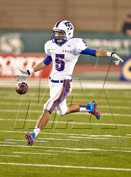 Thumbnail 3 in St. Ignatius vs. Granite Bay (CIF NorCal Regional D1 Final) photogallery.