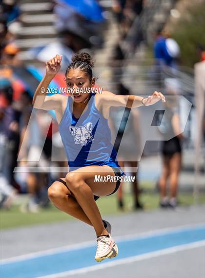Thumbnail 2 in CIF Southern Section Division 1 Prelims photogallery.