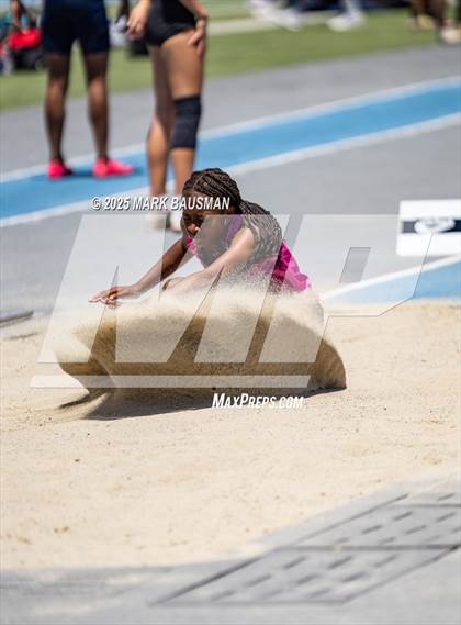 Thumbnail 2 in CIF Southern Section Division 1 Prelims photogallery.