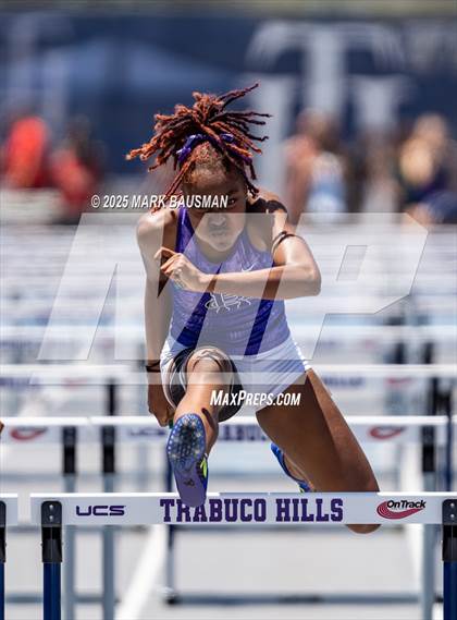 Thumbnail 2 in CIF Southern Section Division 1 Prelims photogallery.