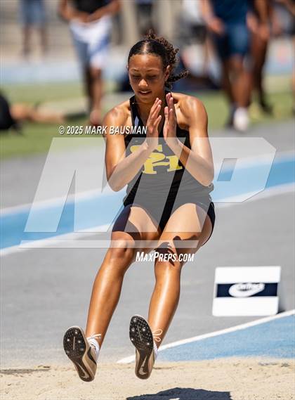 Thumbnail 1 in CIF Southern Section Division 1 Prelims photogallery.