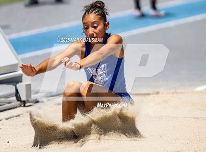 Thumbnail 2 in CIF Southern Section Division 1 Prelims photogallery.