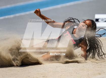 Thumbnail 3 in CIF Southern Section Division 1 Prelims photogallery.