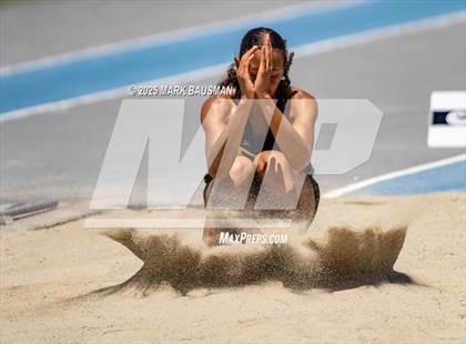 Thumbnail 2 in CIF Southern Section Division 1 Prelims photogallery.