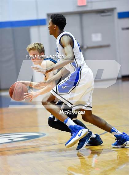 Thumbnail 1 in Calvary Christian @ Jesuit photogallery.