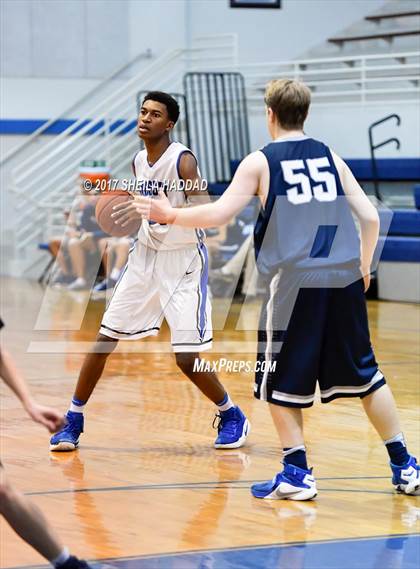 Thumbnail 3 in Calvary Christian @ Jesuit photogallery.